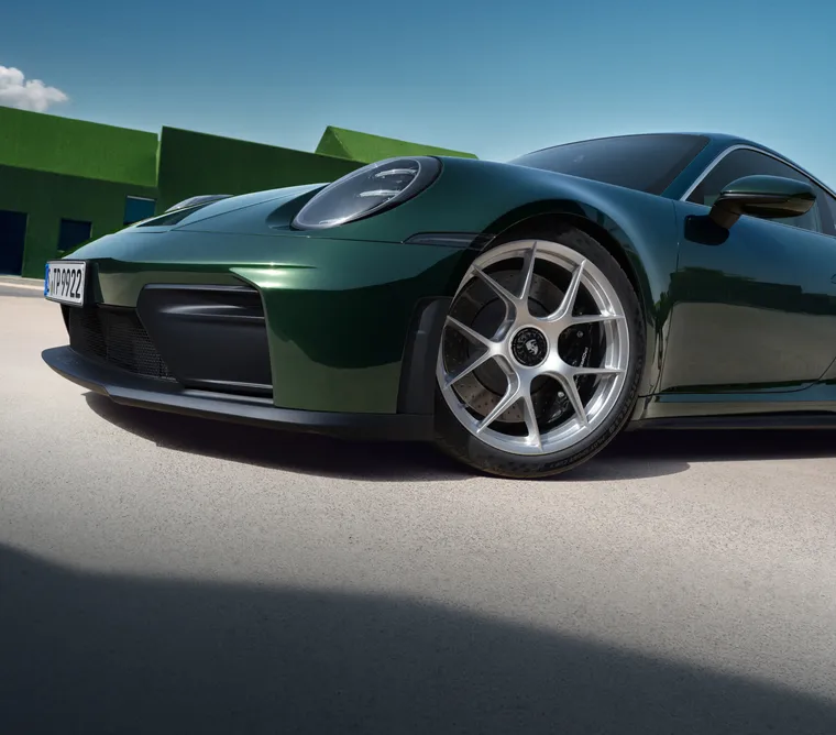 保时捷 911 GT3 with Touring Package 银色 911 GT3 锻造镁合金细节图