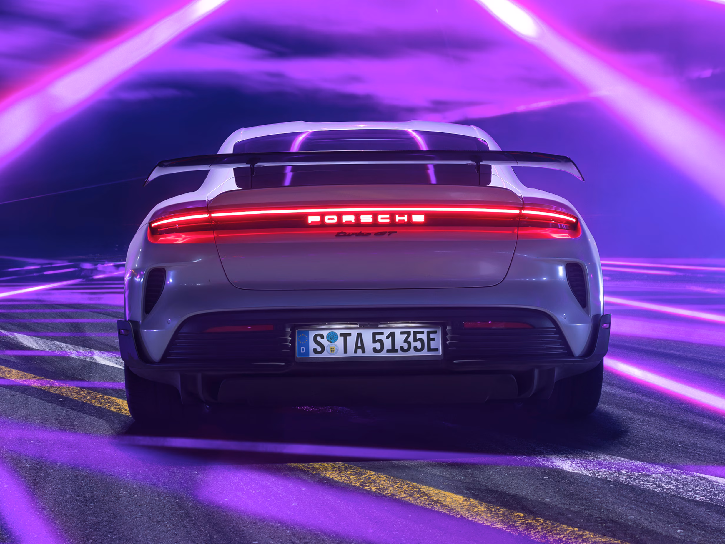 配备魏斯阿赫组件的保时捷 Taycan Turbo GT